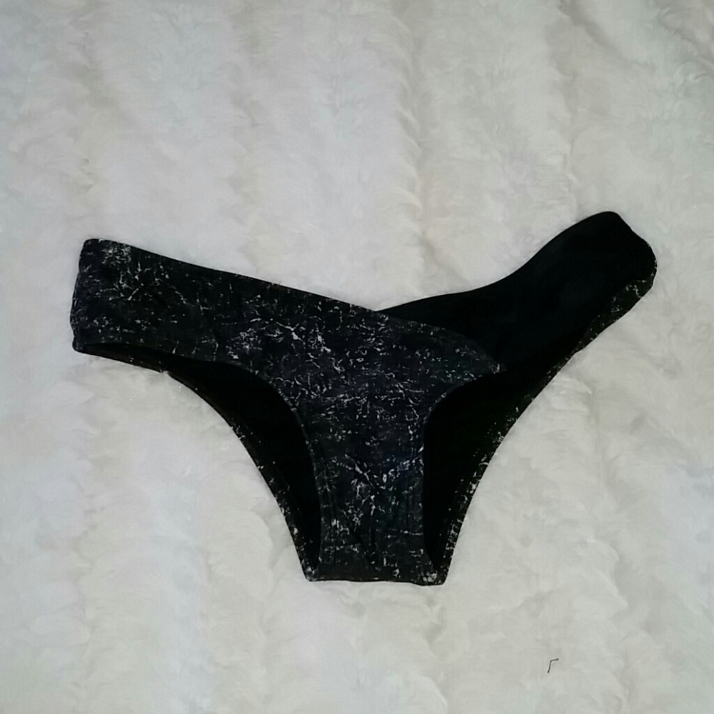 Criss Cross Cheeky Bikini Bottom